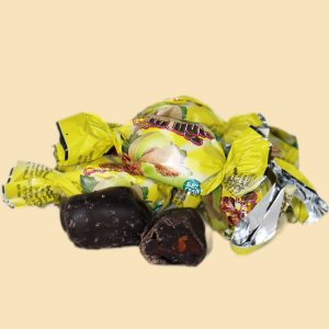 Pepene galben în ciocolată cu nucă